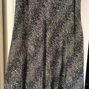 Anne Klein Black and cream Patterned Silk Skirt